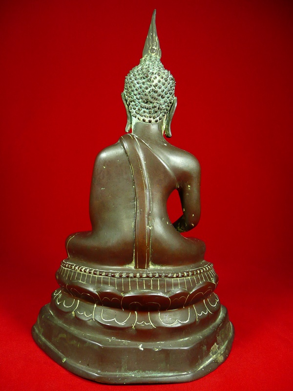 พระบูชาสมัยรัชกาล เนื้อแดงมันเทศ นิยม