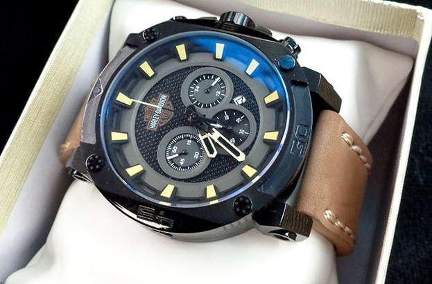 นาฬิกา HARLEY DAVIDSON ฮาเลย์ เดวิสัน ขนาด King size สวยมากๆครับ ของใหม่ครับ