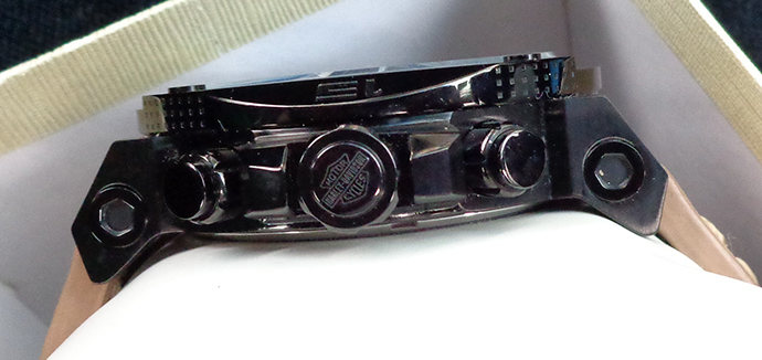 นาฬิกา HARLEY DAVIDSON ฮาเลย์ เดวิสัน ขนาด King size สวยมากๆครับ ของใหม่ครับ