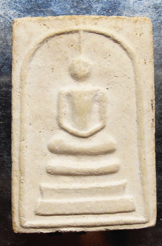 พระสมเด็จหลวงพ่อคล้าย วัดสวนขันออกวัดระฆังปี12สวยๆฝังตะกรุดครับ