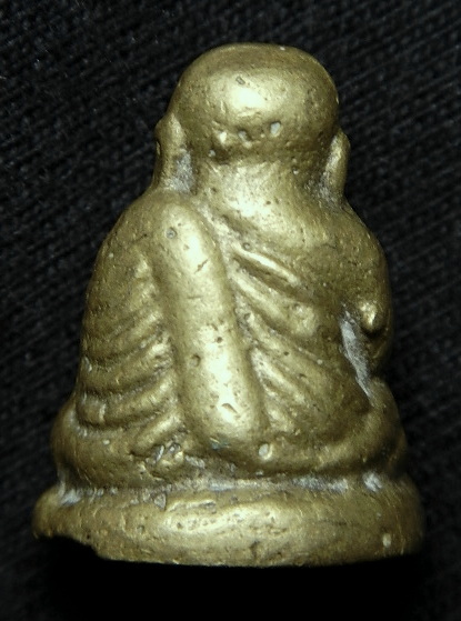 หลวงพ่อเงิน ปืนแตก พิมพ์แจกแม่ครัว ปี28