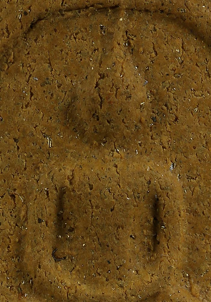 พระผงญาณวิลาส พิมพ์สมเด็จ(พิมพ์ลึก) หลวงพ่อแดง วัดเขาบันไดอิฐ เนื้อสีเหลือง สภาพสวยมากครับ