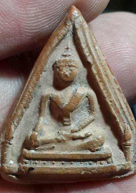 พระชินสีห์ เนื้อดิน กรุวัดทัพผึ้ง จ.สุโขทัย มาพร้อมบัตรรับรอง