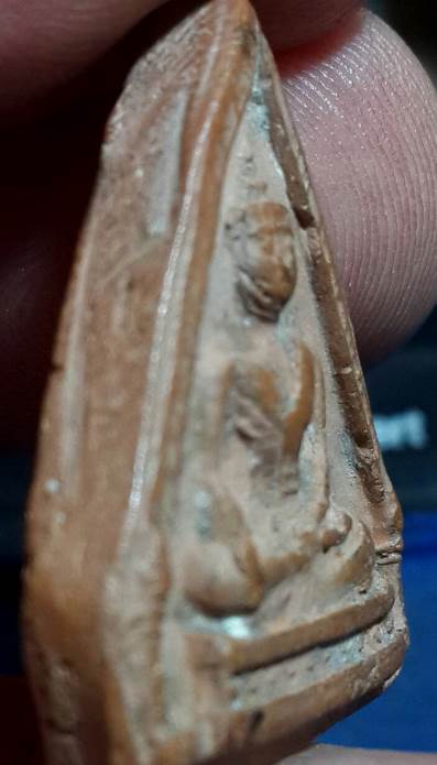 พระชินสีห์ เนื้อดิน กรุวัดทัพผึ้ง จ.สุโขทัย มาพร้อมบัตรรับรอง