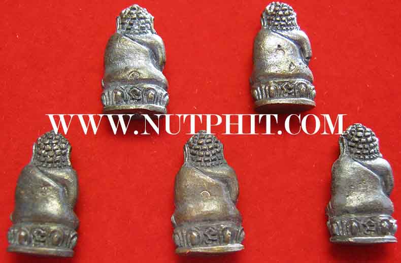 26*พระชัยวัฒน์จิ๋วเนื้อระฆังเก่าแช่น้ำมนต์*หลวงพ่อเกษม 5 องค์แชมป์ทุกองค์*