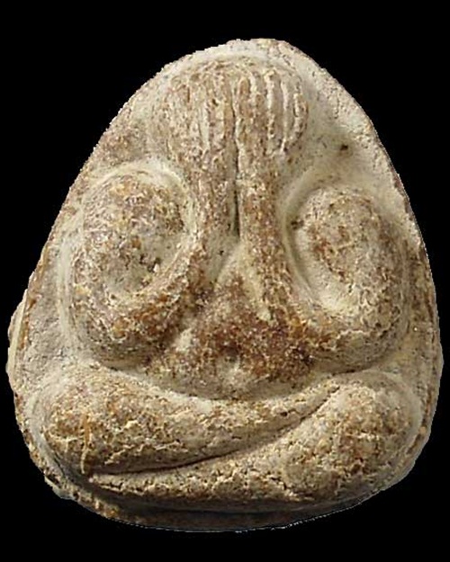 พระปิดตามหาเสน่ห์ หลังยันต์พุทโธ เนื้อเกสร วัดลาดปลาเค้า หลว งปู่โต๊ะปลุกเสก ปี 2521 คัดสวย