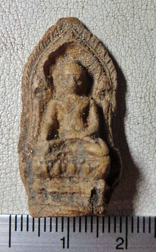 สกุลลำพูนที่หายากที่สุดพระรอดซุ้มเรือนแก้ว 