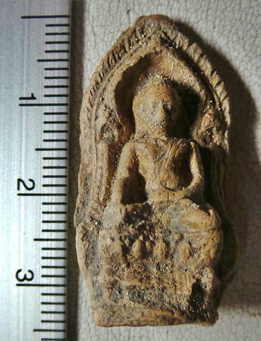 สกุลลำพูนที่หายากที่สุดพระรอดซุ้มเรือนแก้ว 