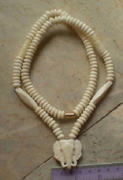 สร้อยกระดูกช้าง  ห่วงกลางหัวช้าง  เคาะเดียว 