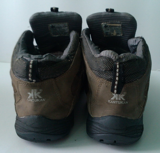 รองเท้าเดินป่า ครึ่งข้อ สีน้ำตาล สภาพ 85% เบอร์ 43