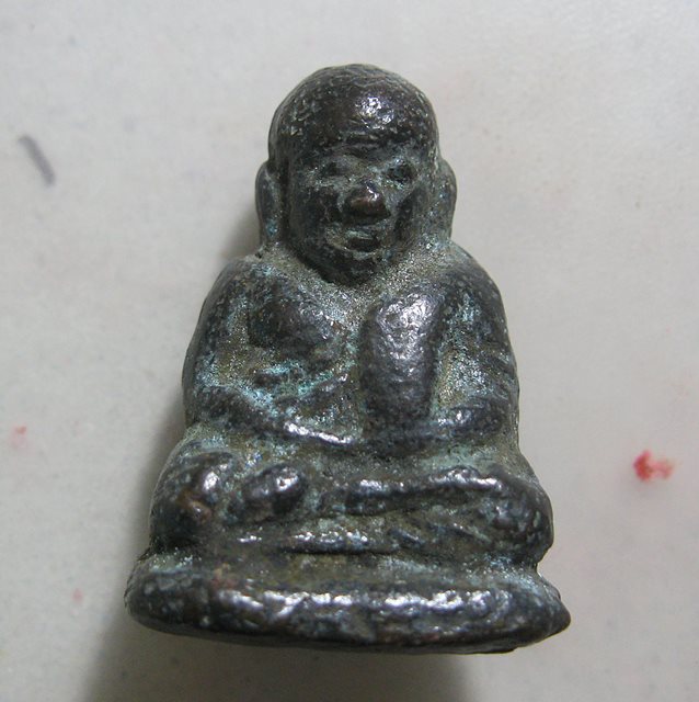 หลวงพ่อเงินปืนแตก สวยเดิมครับ