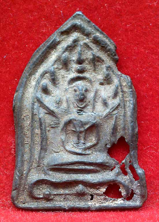 *นาคปรก เนื้อชินเงิน กรุวัดเพชร สระบุรี*