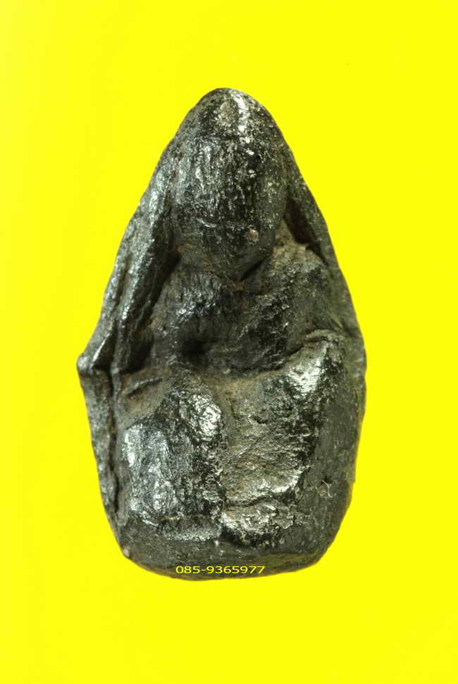 พระเม็ดน้อยหน่า เนื้อดิน หลังไม่มียันต์