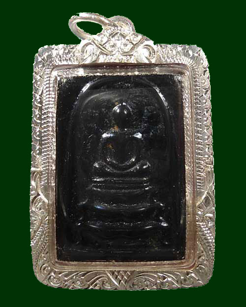 3000 เคาะเดียว @@ สมเด็จขาโต๊ะ หลวงพ่ออุ้น วัดตาลกง จ.เพชรบุรี เนื้อแร่เขาพรหมชะแง้ ปี 32 เลี่ยมเงิน