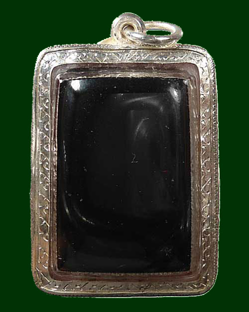 3000 เคาะเดียว @@ สมเด็จขาโต๊ะ หลวงพ่ออุ้น วัดตาลกง จ.เพชรบุรี เนื้อแร่เขาพรหมชะแง้ ปี 32 เลี่ยมเงิน