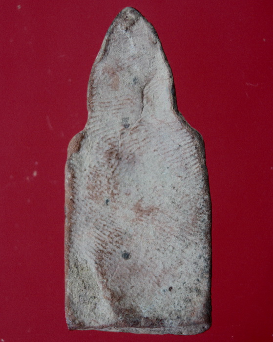 พระกรุวัดเลียบ กทม. พิมพ์สมาธิบัว 2 ชั้นเนื้อดิน