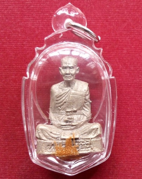 รูปเหมือนหล่อโบราณรุ่นแรก เลี่ยม+เกศา หลวงปู่ชื้น วัดญาณเสน ปี 2541 ตอกโค๊ตด้านหลัง