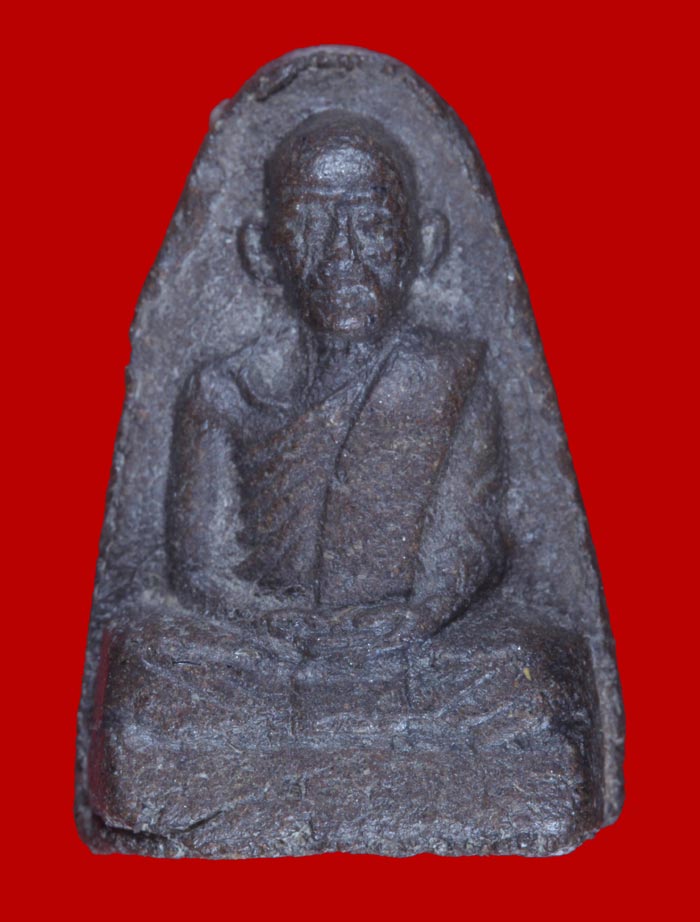 พระเนื้อว่านผสมชานหมาก ส.ข.๑ พ่อท่านคล้าย วัดสวนขันธ์ พิมพ์กลาง 