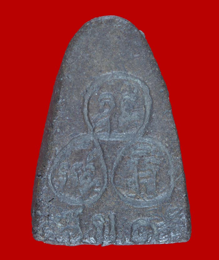 พระเนื้อว่านผสมชานหมาก ส.ข.๑ พ่อท่านคล้าย วัดสวนขันธ์ พิมพ์กลาง 