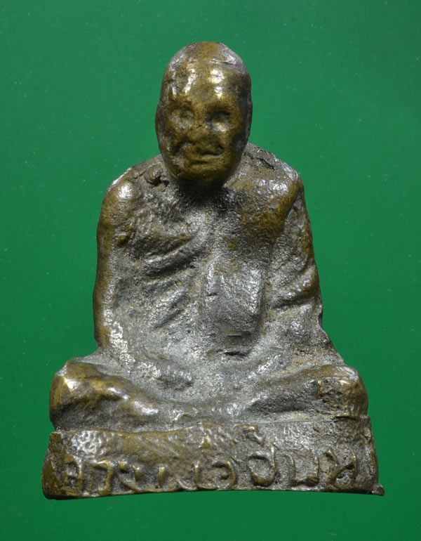 รูปหล่อโบราณหลวงพ่ออินทร์ วัดเกาะหงษ์