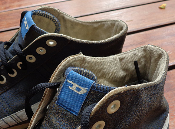 รองเท้า DIESEL ของแท้ เบอร์ 42 ครับ