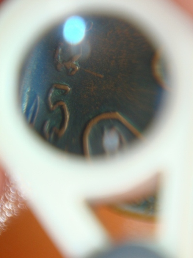 เหรียญหลวงพ่อแดง - หลวงพ่อเจริญ วัดเขาบันไดอิฐ รุ่นโบสถ์ลั่น ไม้กอล์ฟ ปี 2512 