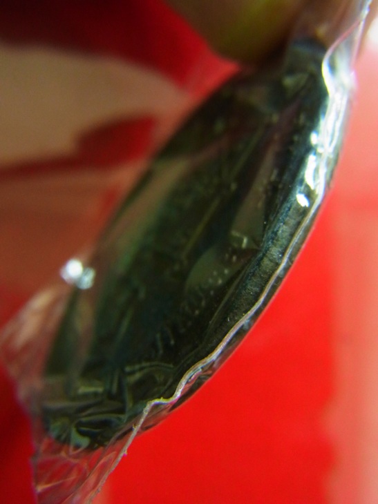 เหรียญรุ่นอยู่เย็นเป็นสุข นวโลหะ หลวงปู่คำพันธ์ ปี 37 รางวัลชนะเลิศประกวดพระเครื่องฯนครพนม สวยครับ