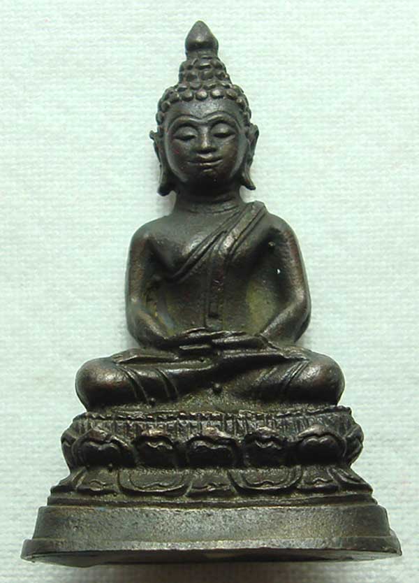 พระพุทธศักดิ์สิทธิ์ หลวงปู่คำพันธ์ รุ่นปฐวีธาติ วัดธาตุมหาชัย จ.นครพนม ปี36 ก้นอุดเทียนชัย