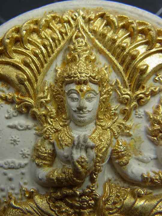อภิปัญญามหาเศรษฐี เนื้อสีขาวปัดทองขนาด 5.5 ซม.