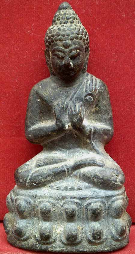 *พระกริงใหญ่ดีดน้ำมนต์ วัดวังกระโจม ปี๒๕๑๒..ท่านเจ้าคุณนรฯ อธิษฐานจิต*