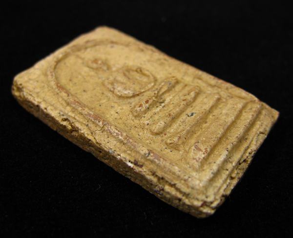 พระสมเด็จ เนื้อหามวลสารดี สวยไม่ทราบที่ครับ