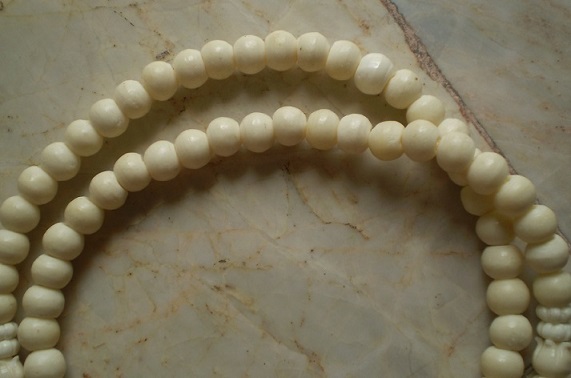 สร้อยกระดูกช้าง  ห่วงกลางหัวช้างทรงเครื่อง  เคาะเดียว 