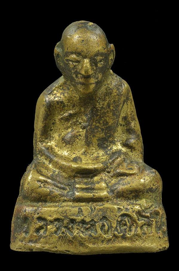 หล่อโบราณพ่อท่านคล้าย พิมพ์หลังคู้หนังสือเลยฐาน ล่ำๆ น้ำทองเพียบ