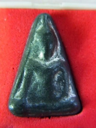 พระไตรภาคี รุ่นหลวงปู่โต๊ะปลุกเสก วัดโคนอน ปี 2515 (ฝังลูกนิมิต)