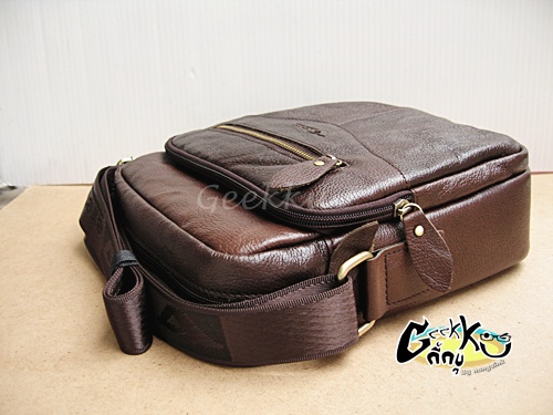  กระเป๋าสะพายหนังแท้ (TT-06) รุ่นซิปหน้า