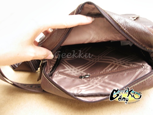  กระเป๋าสะพายหนังแท้ (TT-06) รุ่นซิปหน้า