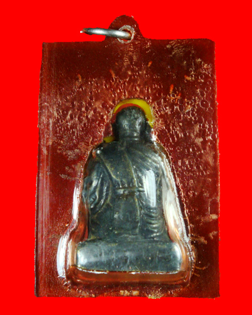 รูปเหมือน หลวงพ่อจาด วัดบางกระเบา ปราจีนบุรี ปี 2518