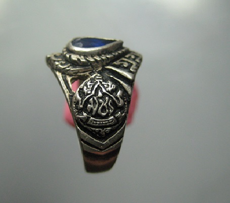 แหวนเงินเงินหัวพลอยสีน้ำเงิน