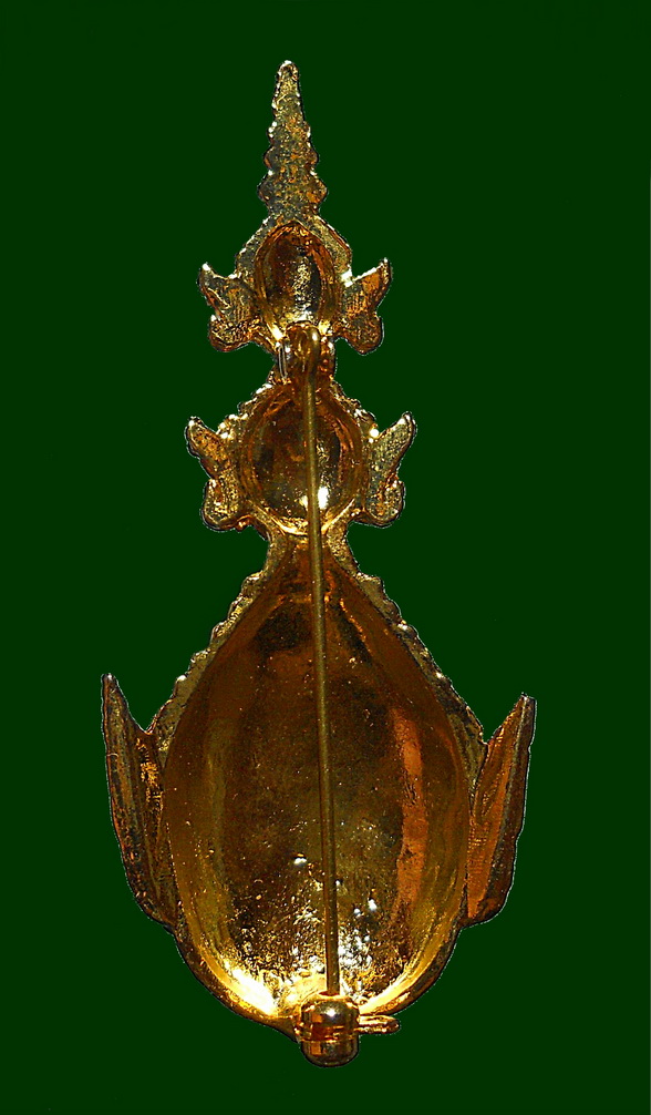 เข็มกลัด สูง ๖ ซม. สวย ๆ 