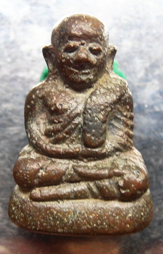 รูปหล่อหลวงพ่อเงินฐานสูง ออกวัดขวาง สวยๆเก่าๆครับ