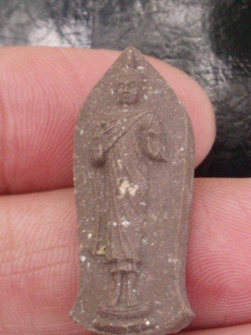 (((เคาะเดียวแดง))) พระพุทธนราวันตบพิธ หลัง ภปร. (ไม่มีกล่องครับ) 1