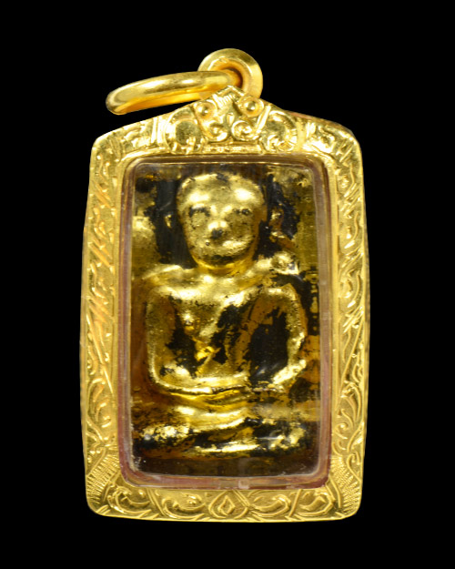 พระแผงตัดเดี่ยว กรุ จ.อยุธยา ลงรักปิดทอง+เลี่ยมทองครับ