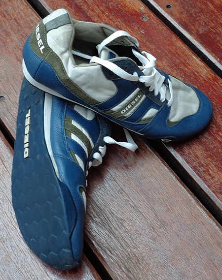 รองเท้า DIESEL ของแท้ ,แบรนด์นี้เท่ห์สุดๆ สภาพเทพเลย