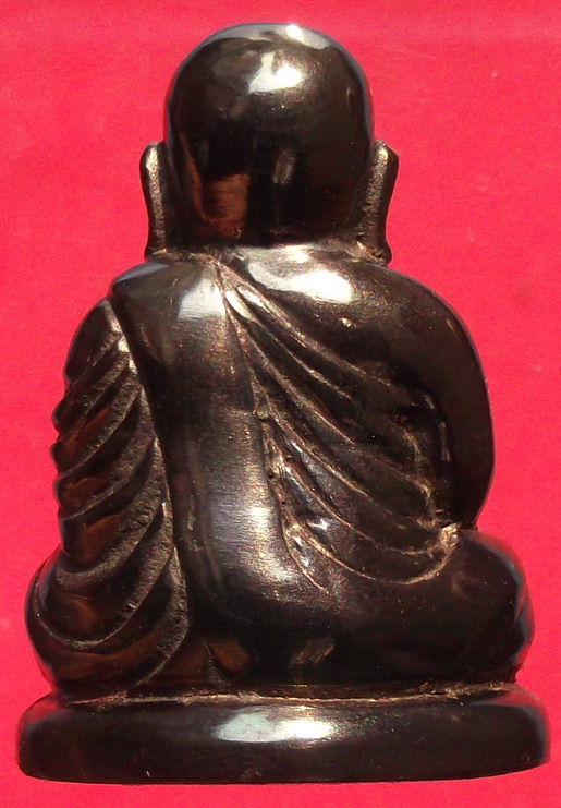 หลวงพ่อเงิน รุ่นกองทุน 53 เนื้อเหล็กน้ำพี้ กรรมการ หมายเลข 98