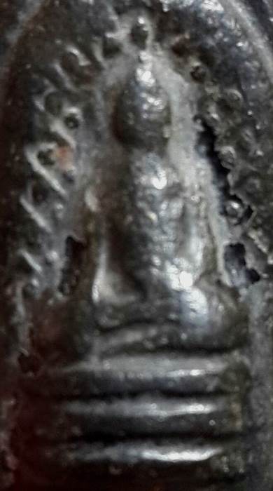 พระกริ่งคลองตะเคียน เนื้อดินผสมผงใบลาน วัดประดู่ฯ จ.อยุธยา มีลงรัก สภาพพอสวย