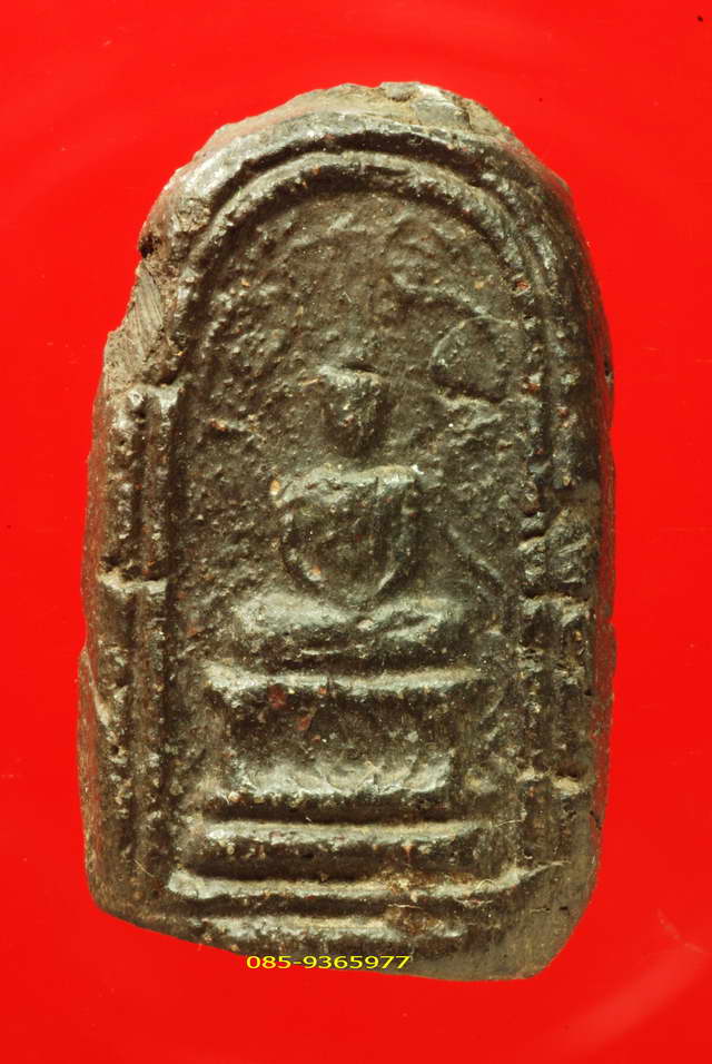 พระซุ้มเถาวัลย์เลื้อย กรุวัดชนะสงคราม กรุงเทพมหานคร เนื้อดิน