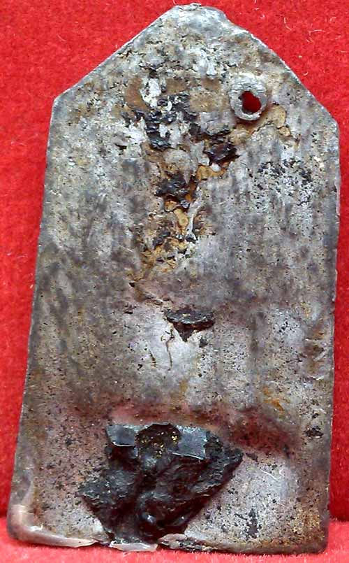 *พระกรุวัดกลางตลาดพลู เนื้อชิน พิมพ์นั่ง*