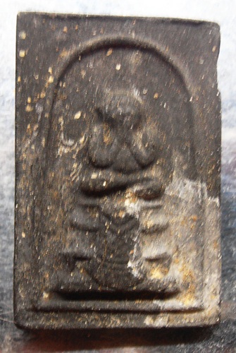 ปิดตาหลังยันต์เจ้าคุณนร เนื้อดำสวยๆครับ