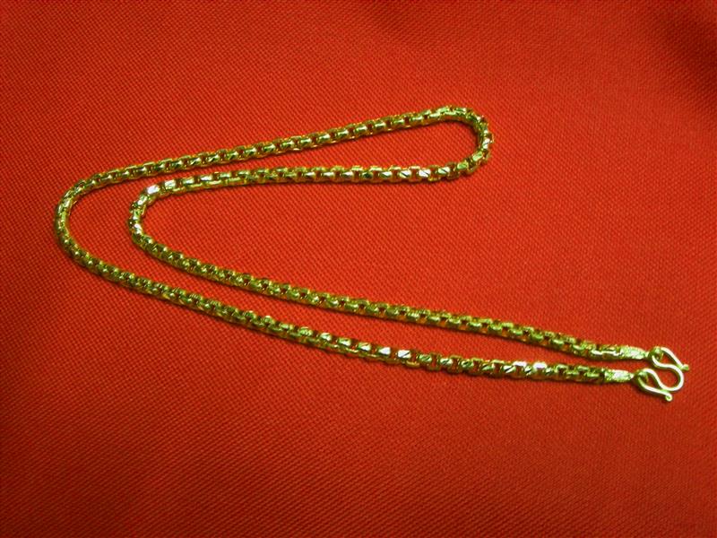 สร้อยคอทองเหลืองแท้ไม่ลอก เพราะเป็นทองเหลืองแท้ครับ 1 ห่วง หนา 5 มม.ยาว 24นิ้ว    