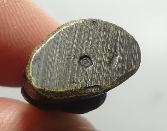  รูปหล่อ ไม่ทราบที่ ก้นมีโค๊ด เก่าๆ